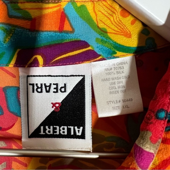 Vintage Albert & Pearl 100% Silk Tropical Fish Multicolor Shirt and Pants Set - Picture 6 of 16